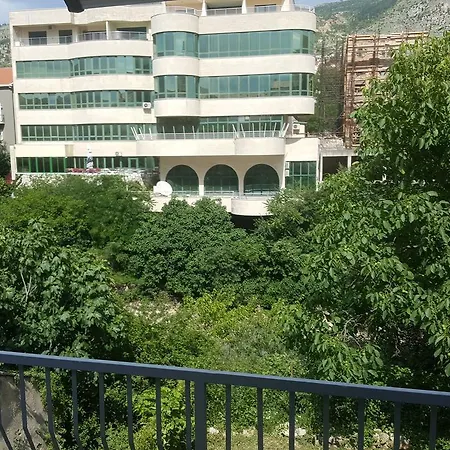 Guest house Riverside *