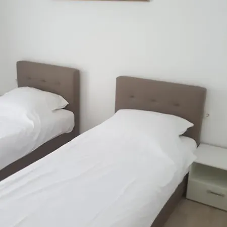 Guest house Riverside *